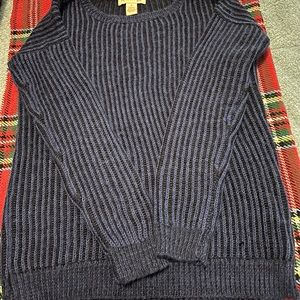 Wythe NY winter sweater 💙🖤